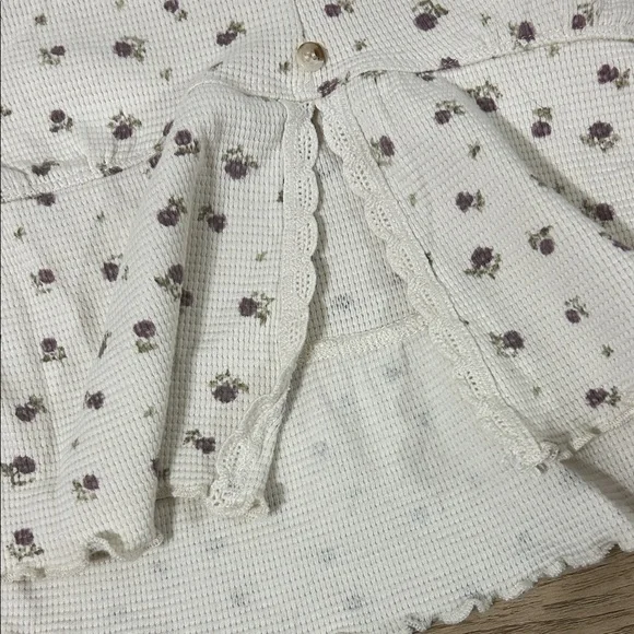 Baby doll Floral Long Sleeve Top - Picture 3 of 8